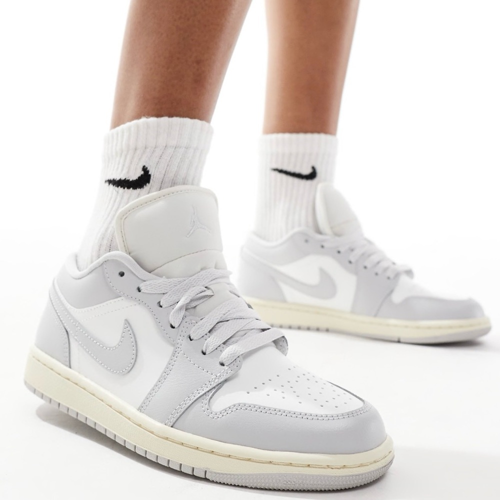 Nike Air Jordan 1 Low Women’s sneakers in white and gray Women’s Size 10